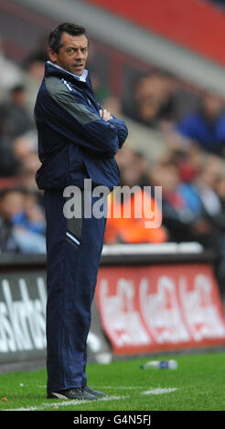 Phil Brown, Manager von Preston North End, während des npower Football League One-Spiels im Londoner Valley. Stockfoto