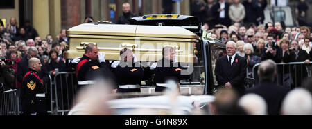 Sir Jimmy Savile Beerdigung Stockfoto