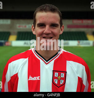 Ian Wilkins vom Lincoln City Football Club, im Stadion der Sincil Bank des Teams. Stockfoto