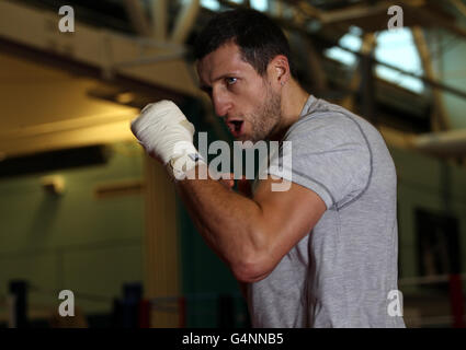 Boxen - Kell Brook und Carl Froch Media Work Out - English Institute of Sport. Carl Froch während der Medienarbeit am English Institute of Sport, Sheffield. Stockfoto