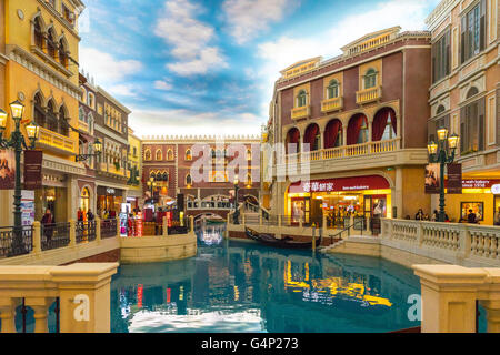Macao, China - 12. März 2016:: The Venetian Macao Resort Hotel ist eines der weltweit führenden Glücksspiel-Reiseziele. Stockfoto