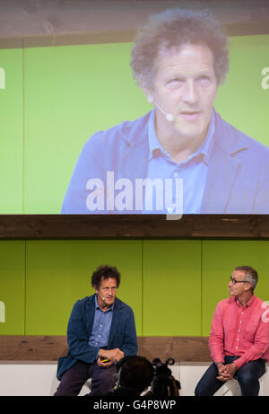 Birmingham, Vereinigtes Königreich. 19. Juni 2016.   Monty Don auf der Gärtner World Live Bühne im Gespräch mit den Massen Credit: Steven Reh/Alamy Live News Stockfoto