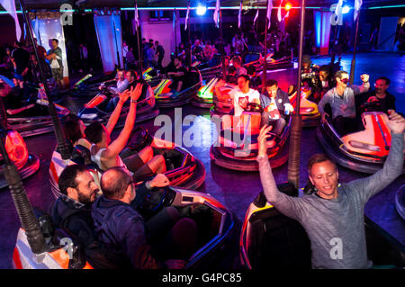 Barcelona, Katalonien, Spanien. 18. Juni 2016. Sonar Auto. Sónar bei Nacht. Sonar-2016-Credit: Cisco Pelay / Alamy Live News Stockfoto