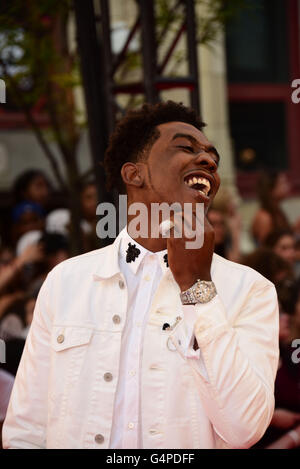 Toronto, Ontario, Kanada. 19. Juni 2016. DESIIGNER kommt bei der 2016 iHeartRADIO MuchMusic Video Awards am MuchMusic HQ im 19. Juni 2016 in Toronto, Kanada. Bildnachweis: Igor Vidyashev/ZUMA Draht/Alamy Live-Nachrichten Stockfoto