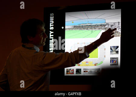 Volkstümlicher Senior Associate Francois Clement am zweiten Tag der Rugby Expo in Twickenham Stockfoto