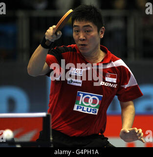 Olympische Spiele - Tischtennis - London 2012 Test Event - ITTF Pro Tour Grand Finals - Tag drei - Excel Arena. Singapurs Gao Ning im Viertelfinale gegen den koreanischen Ryu Seung Min während der ITTF Pro Tour Grand Finals in der Excel Arena, London. Stockfoto