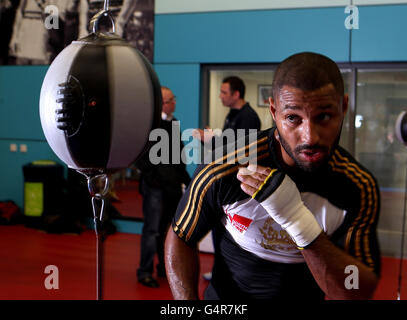 Boxen - Kell Brook und Carl Froch Medien erarbeiten - English Institute of Sport Stockfoto