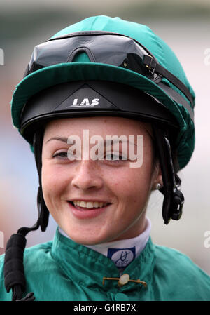 Pferderennen - Ebor Festival 2011 - Coolmore Nunthorpe - York Racecourse. Laura Barry, Jockey Stockfoto