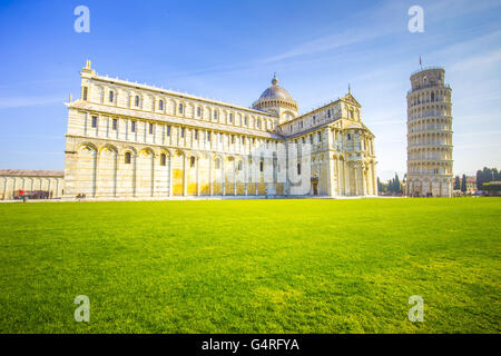 Der schiefe Turm von Pisa in Italien. Stockfoto