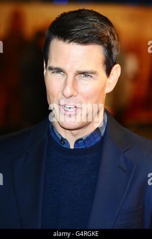 Tom Cruise kommt zur UK-Premiere von Mission:Impossible Ghost Protocol, im BFI IMAX, Waterloo, London. Stockfoto