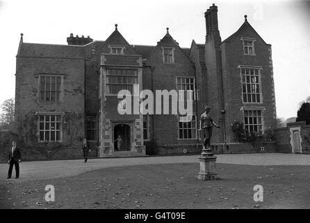 Die Außenansicht von Chequers, Buckinghamshire, dem offiziellen Wohnsitz des britischen Premierministers. Stockfoto