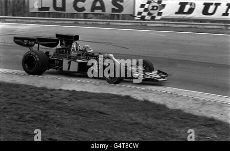 Der Schwede Ronnie Peterson, am Steuer des Wagens Nr. 1, ein John Player Special 72E mit einem Ford Cosworth V8 2993 ccm Motor. Er ist im John Player Team Lotus und bereitet sich heute auf den Grand Prix von Brands Hatch vor. Stockfoto