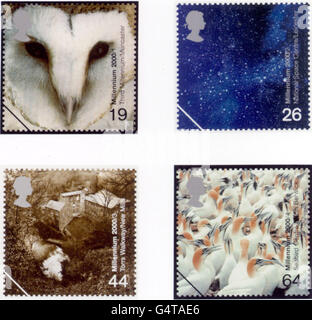 Die ersten vier Marken enthüllten 25/11/1999 der zweiten Phase der Millennium Collection von Royal Mail. 48 Marken, die das Gesicht Großbritanniens durch die Augen einer Linse erfassen, wurden von Royal Mail zur Feier des Jahres 2000 ausgewählt. * der erste Briefmarkensatz des neuen Millenniums ist 'Above and Beyond'. Die Kollektion beginnt in dramatischem Stil mit dem Gesicht einer Scheuneneule, die aus dem 19p-Stempel der zweiten Klasse starrt. Eine Galaxie von Sternen in einem brillanten Nachthimmel erscheint auf dem 26p First Class Stamp. Torrs Walkway/New Mills ist das Thema des 44p-Stempels. Eine bunte Schar von Tölpeln ist auf Stockfoto