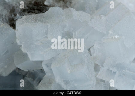 Close-up auf eine natürliche Bergbau Salz. Block von Salz. Stockfoto