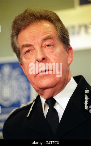 Metropolitan Police Kommissar Sir Peter Imbert Stockfoto