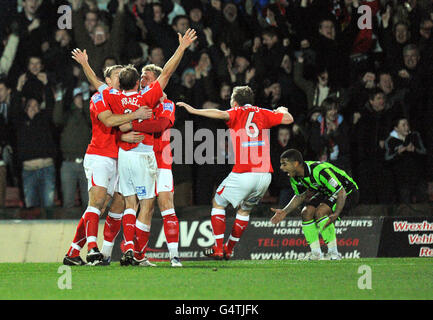 Andy Morrell von Wrexham feiert sein Eröffnungstreffer Stockfoto