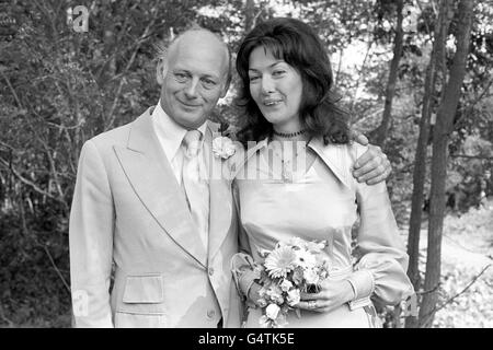 Gesellschaftliche Veranstaltungen - Lord Montagu Hochzeit - Lymington Stockfoto