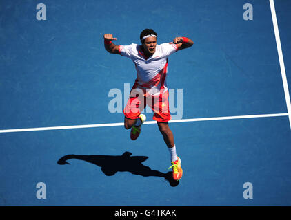 Der französische Jo-Wilfried Tsonga feiert den Sieg über den brasilianischen Ricardo Mello Stockfoto