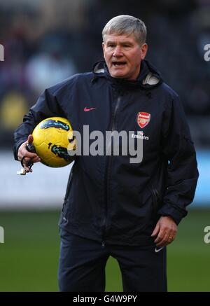 Fußball - Barclays Premier League - Swansea City / Arsenal - Liberty Stadium. Arsenal Assistant Manager Pat Reis während des Warm-Up Stockfoto