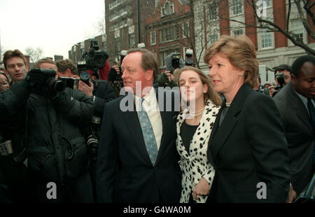 Andrew Parker-Bowles & Rosemary Pitman Hochzeit Stockfoto
