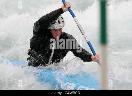 Olympia - Team GB Trainingseinheit Kanu - Lee Valley White Water Centre Stockfoto