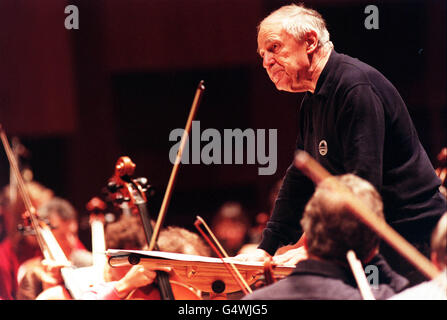 Pierre Boulez Durchführung Stockfoto