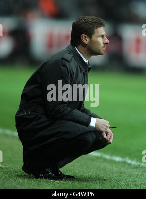 Fußball - Barclays Premier League - Swansea City / Chelsea - Liberty Stadium. Chelseas Manager Andre Villas-Boas auf der Touchline Stockfoto