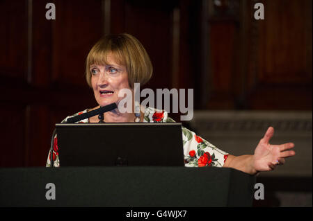 Labour Peer Dame Tessa Jowell von Brixton Gastredner bei einer Veranstaltung des Chartered Institute of Building. Stockfoto