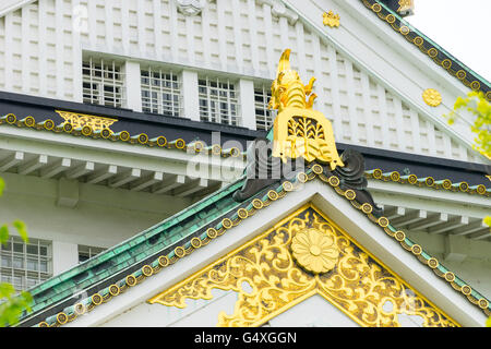 Himeji bekanntlich als Burg von Osaka gegen den Himmel Stockfoto