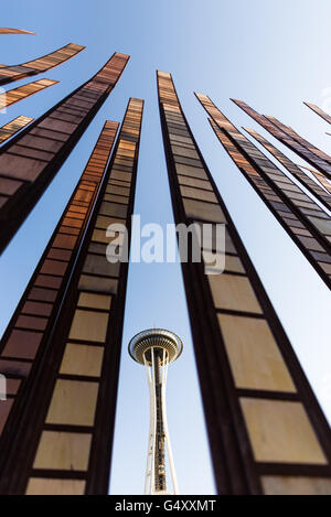 Space Needle, Seattle, Washington, USA ist ein 184 Meter hohen anzeigen und Restaurant Turm Stockfoto