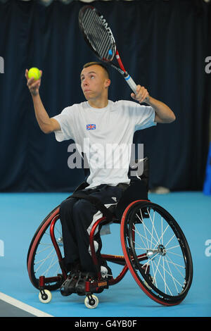 Paralympics - GB-Rollstuhl-Tennis-Fototermin - National Tenniscenter Stockfoto