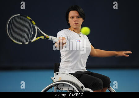 Paralympics - GB-Rollstuhl-Tennis-Fototermin - National Tenniscenter Stockfoto