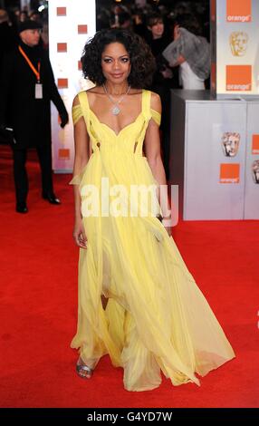 Naomie Harris bei der Ankunft für die Orange British Academy Film Awards 2012 im Royal Opera House, Bow Street, London. Stockfoto