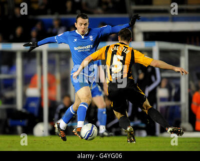 Fußball - npower Football League Championship - Birmingham City / Hull City - St Andrews. Jordon Mutch von Birmingham City (links) und James Chester von Hull City (rechts). Stockfoto