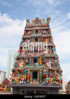 Fragment der Dekorationen der Hindu-Tempel Sri Mariamman in Singapur Stockfoto