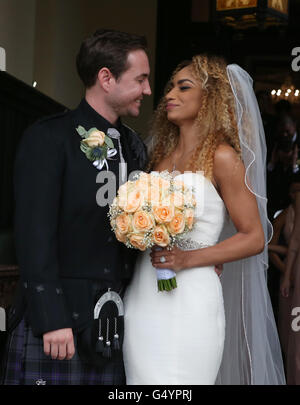 ALTERNATIVE KULTUR. Schauspieler Martin Compston und Tianna Chanel Flynn im Mar Hall Resort in Renfrewshire nach ihrer Hochzeit. Stockfoto