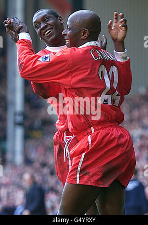 L'pool V N'castle Heskey Camara Stockfoto