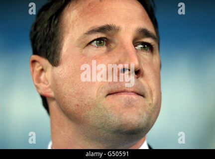 Fußball - npower Football League Championship - Cardiff City / Peterborough United - Cardiff City Stadium. Cardiff City Manager, Malky Mackay Stockfoto