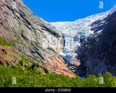 Der berühmte Briksdal Gletscher befindet sich in Sogn Og Fjordane Grafschaft, Norwegen. Stockfoto