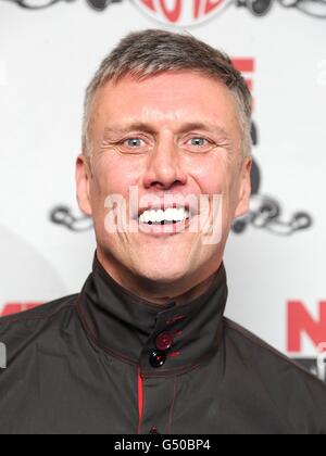 Mark Berry aka 'Bez' von den Happy Mondays im Presseraum der NME Awards 2012 in der O2 Academy, Brixton, London. Stockfoto