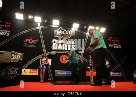 Dart - McCoys Premier League Darts 2012 - Westpoint Arena Stockfoto
