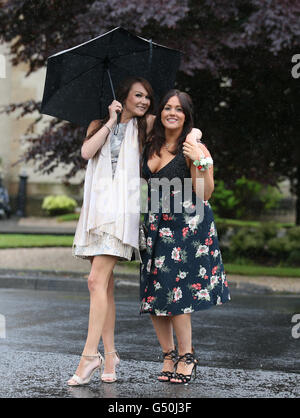 Gäste im Mar Hall Resort in Renfrewshire, anlässlich der Hochzeit von Schauspieler Martin Compston Tianna Chanel Flynn. Stockfoto