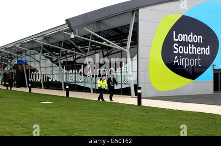 Ein Überblick über das neue Terminalgebäude am Londoner Flughafen Southend in Essex, das heute offiziell eröffnet wurde. Stockfoto