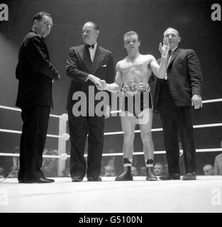 Boxen - British Lightweight Titel - Dave Charnley V Maurice Cullen - Königshalle, Manchester Stockfoto