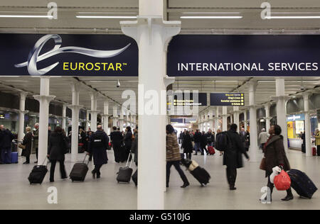 Eurostar-Aktie. Eine allgemeine Ansicht der Eurostar-Abflugstore am Bahnhof St. Pancras International, London. Stockfoto