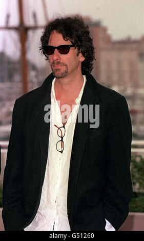 Autor und Produzent Joel Coen bei einem Fotocall für 'O Brother, Where Art Thou', beim Filmfestival in Cannes, Frankreich. Stockfoto