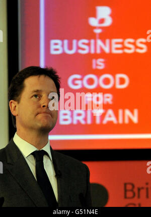 Der stellvertretende Premierminister Nick Clegg spricht vor der Jahreskonferenz der britischen Handelskammern in der Methodist Central Hall in London. Stockfoto