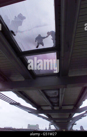 Millennium-Brücke Stockfoto