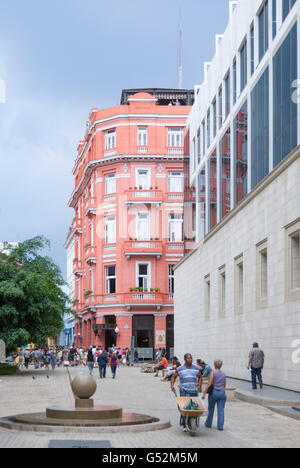 Kuba, Havanna, Blick auf den berühmten Ambos Mundos Hotel Stockfoto