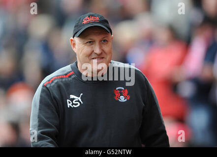 Fußball - npower Football League One - Charlton Athletic gegen Leyton Orient - The Valley. Leyton Orient-Manager Russell Slade während des npower Football League One-Spiels im Londoner Valley. Stockfoto